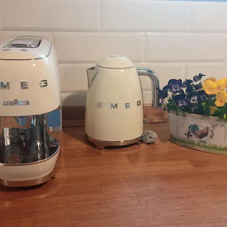 Casale Monte Valestra 住宿加早餐酒店 4*