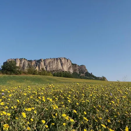 Casale Monte Valestra Bed & Breakfast *