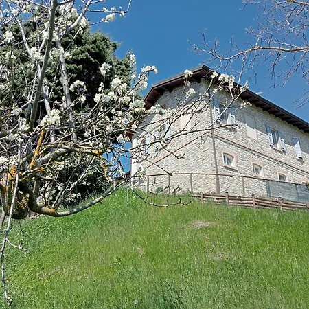 Casale Monte Valestra Nocleg ze śniadaniem Bebbio