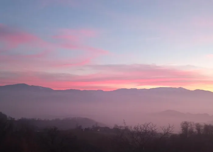 Casale Monte Valestra Bebbio