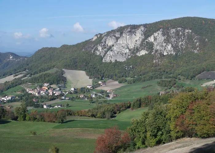 Casale Monte Valestra 4*