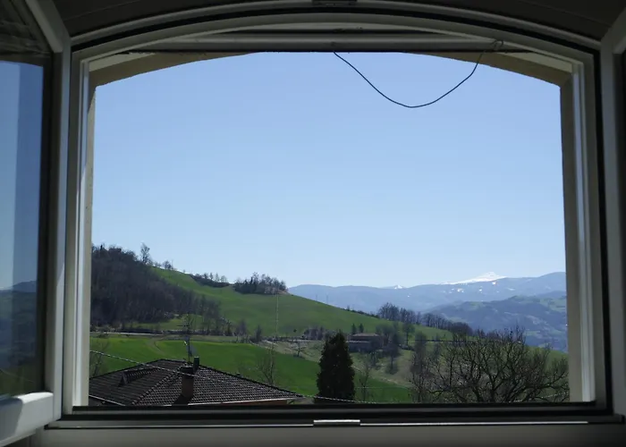 Casale Monte Valestra 4*